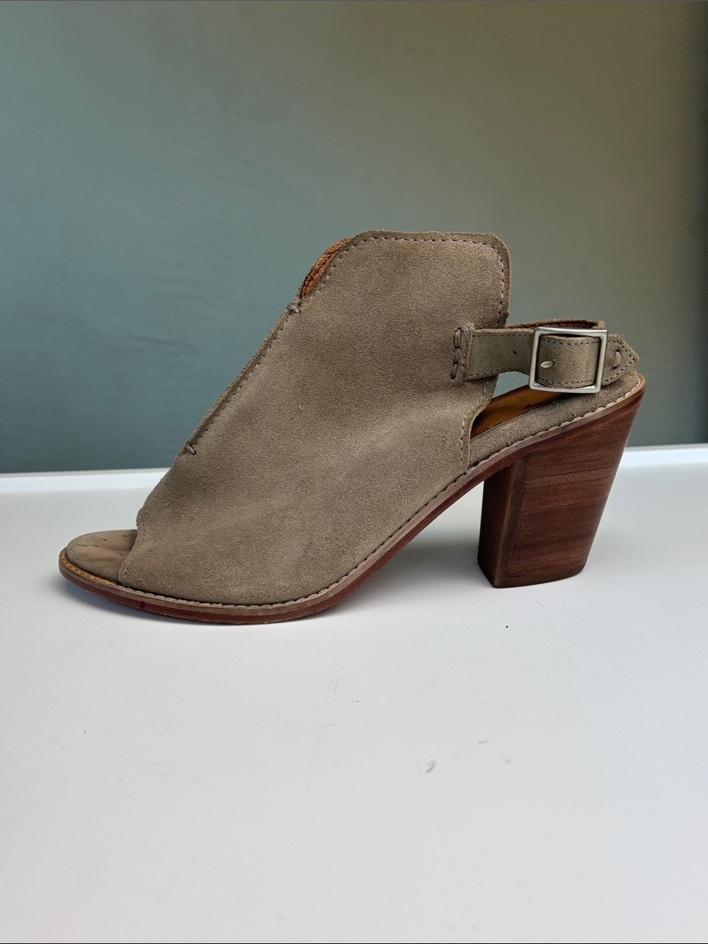 Frye Taupe Ash Suede Open-Toe Block Heel Mule with Buckle 9.5 EUC